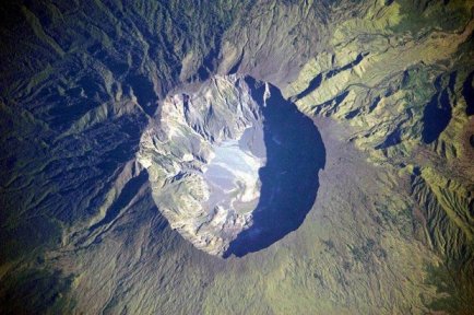 Tambora-Volcano Tambora